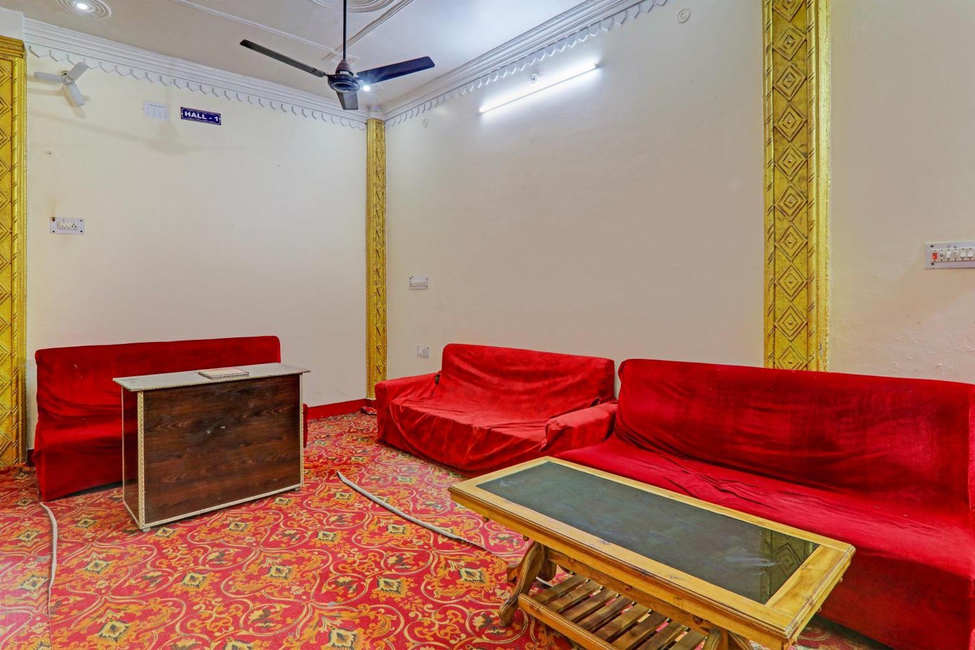 Hotel O Home Om Marriage Hall Ayodhya Экстерьер фото