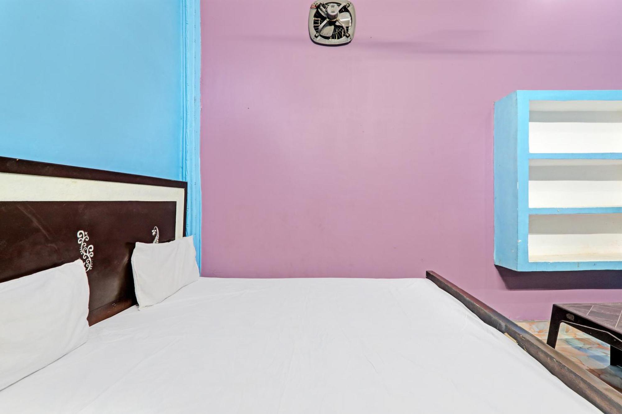 Hotel O Home Om Marriage Hall Ayodhya Экстерьер фото